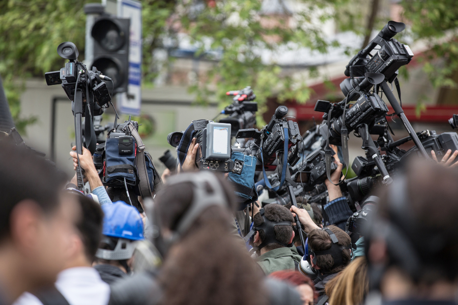 Como jornalistas podem se proteger durante as eleições